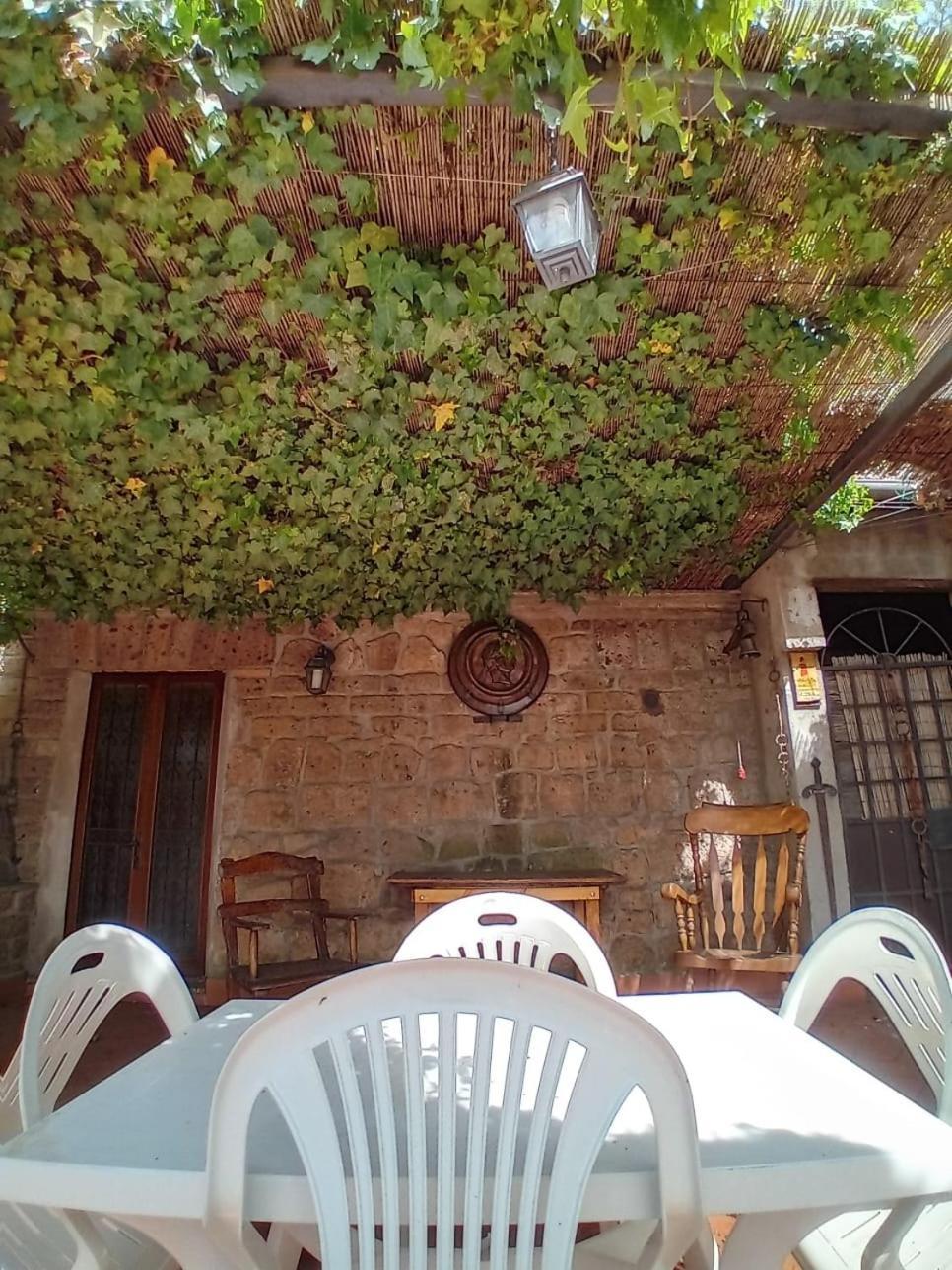 Casa Serafina Trilocale Con Arredi D'Arte E Parcheggio Privato Orvieto Exteriör bild